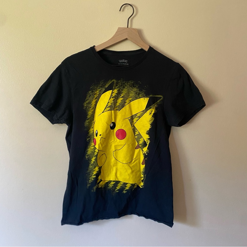 Pikachu men’s t shirt